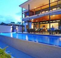 Bramston Beach - Luxury Holiday House - Sydney Tourism