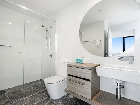 BRAND NEW Qube Broabeach Luxury 2 Bedroom - Sydney Tourism 3