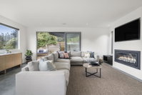 Bridgewater Luxury family retreat close to the beach