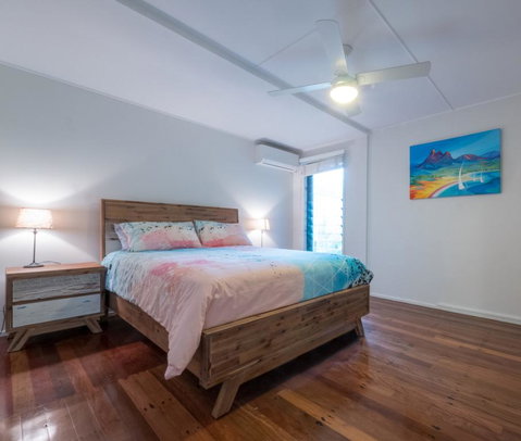 Bryce Street 30, - Ultimate Beach Shack - Sydney Tourism 3