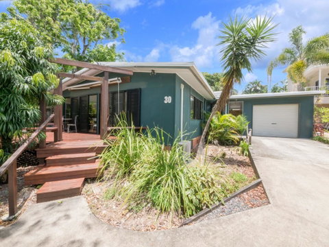 Bryce Street 30, - Ultimate Beach Shack - Sydney Tourism 0