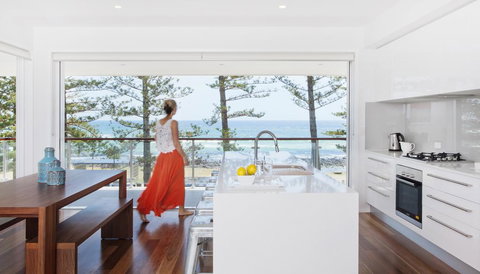 Bujerum Apartments On Burleigh - Sydney Tourism 0