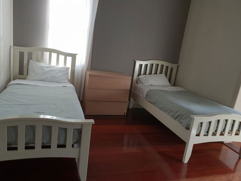 Bunbury's Most Convenient Location - Unit 2 - Sydney Tourism 2