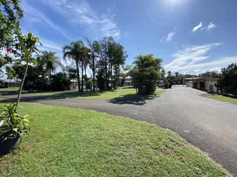 Bundaberg Park Village - Sydney Tourism 1