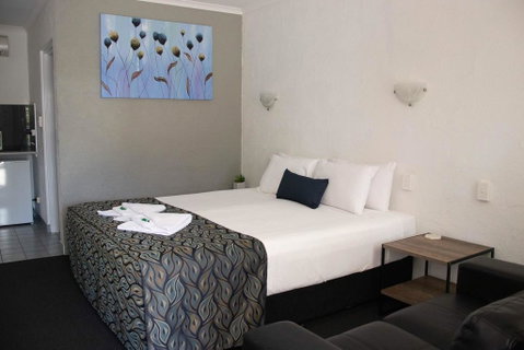 Bundaberg Spanish Motor Inn - Sydney Tourism 1