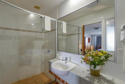 Burnett Riverside Hotel - Sydney Tourism 2
