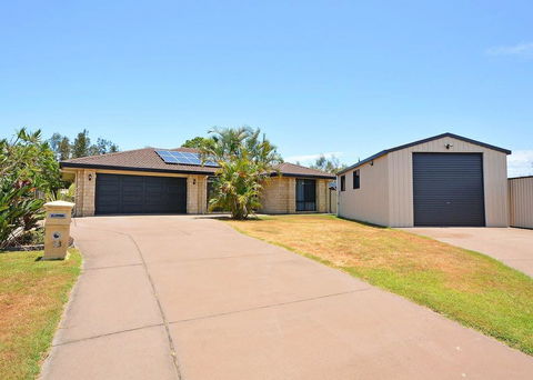 Burrum Paradsie Luxury Home - Sydney Tourism 0