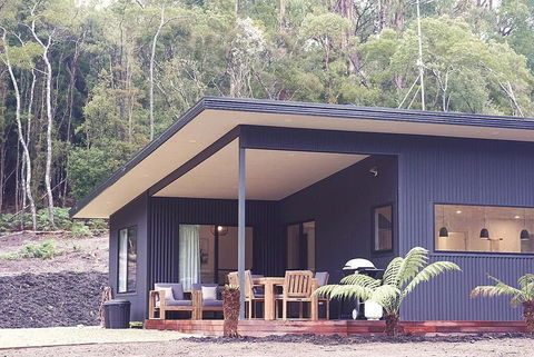 Bush & Beach Family Retreat - Sydney Tourism 1