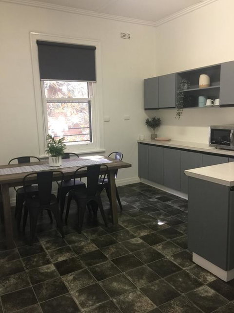 Caledonian Hotel Motel - Sydney Tourism 1