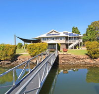 Campbell 7 - Large Queenslander on Maroochy River - Sydney Tourism