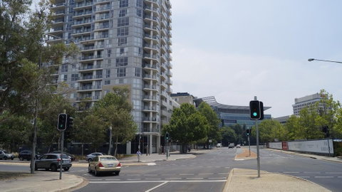 Canberra CBD Metropolitan - Sydney Tourism 3