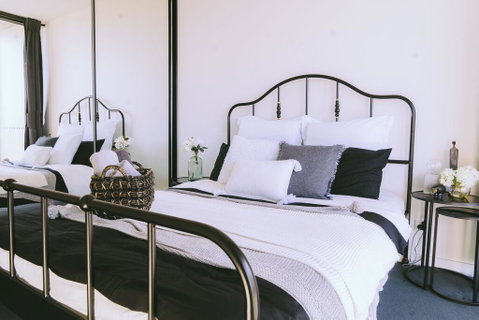 Capitol Executive Apartment On London Circuit - Sydney Tourism 3