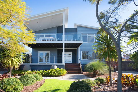 CASA AZZURRA - Sydney Tourism 0