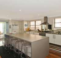 Casa Callala on King George - well appointed home - Sydney Tourism