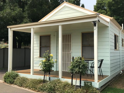 Castlemaine Central Cabin & Van Park - Sydney Tourism 2