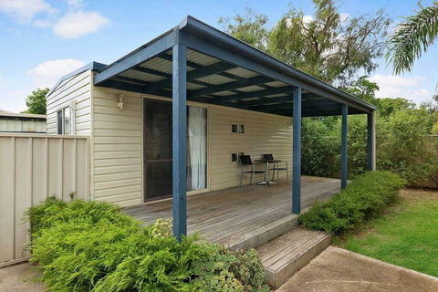 Casual Beachin It Family Getaway- With Bungalow On Beachfront - Sydney Tourism 2