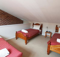 Cedar Creek 2 - Sydney Tourism