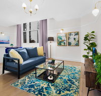 Central Apartment with Spacious Living and Dining - Sydney Tourism