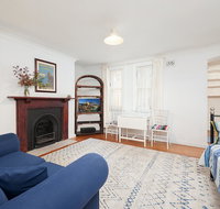 Charming Centrally Located 2 Bedroom Accommodation - Sydney Tourism