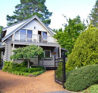 Cherry Cottage - Leura - Sydney Tourism