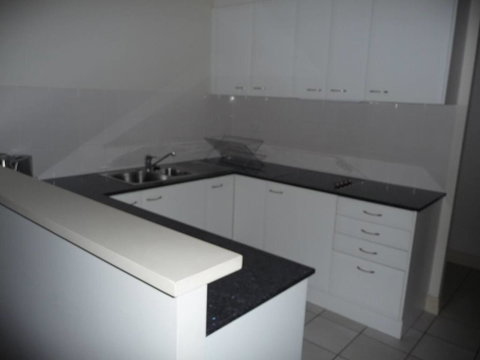 City Getaway 3 Bedroom Adelaide's East End - Sydney Tourism 3