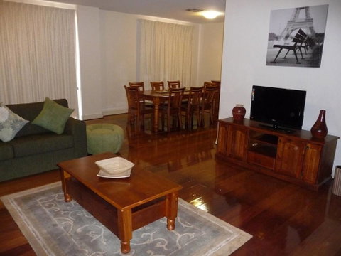 City Getaway 3 Bedroom Adelaide's East End - Sydney Tourism 2