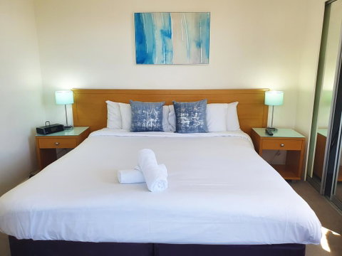 City Sunsets & South Bank , CBD, Views, Pool, Netflix - Sydney Tourism 2