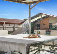 Cleveland Place - walk to beach and shops - Sydney Tourism