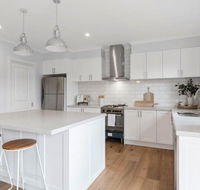 Coastal Luxury Retreat - Sydney Tourism