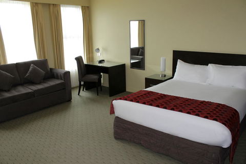 Comfort Inn & Suites City Views - Sydney Tourism 3