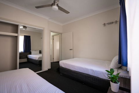 Comfort Inn And Suites Robertson Gardens - Sydney Tourism 2