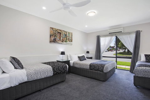 Comfort Inn May Park - Sydney Tourism 1