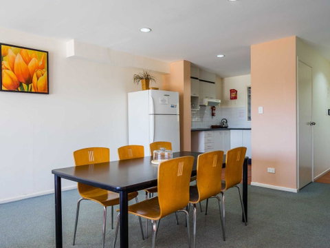 Condo 108 @ Horizons Resort & Golf, Stunning Course + Lake Views - Sydney Tourism 2