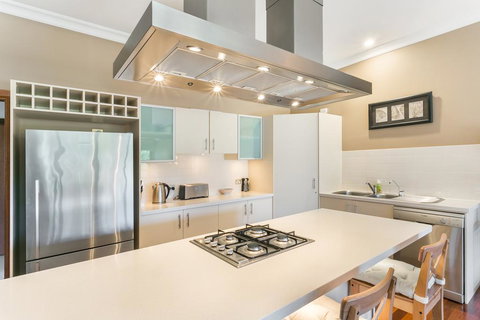 Coolabah - Sydney Tourism 1