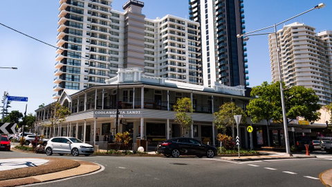 Coolangatta Sands Hotel - Sydney Tourism 3