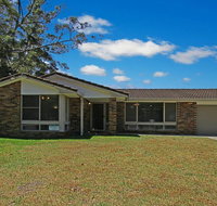 Corner Haven - family retreat with outdoor living - Sydney Tourism
