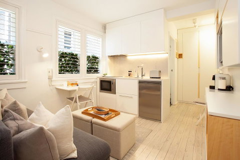 Cosy Flat In Art Deco Building Minutes From City - Sydney Tourism 0