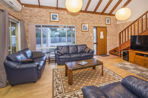 Country Cottage - Sydney Tourism 2