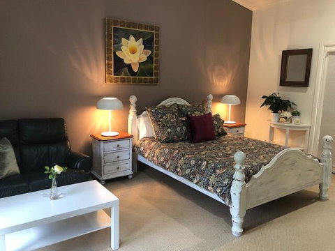 Country Retreat - Sydney Tourism 0