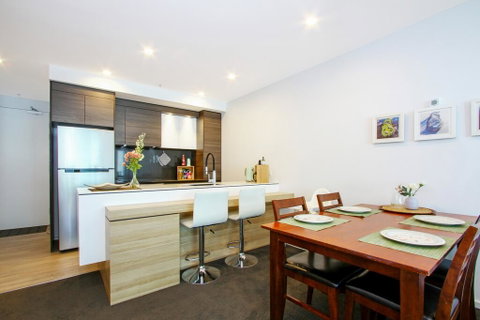 Cozy, Homely Apartment CBR Central - Sydney Tourism 1