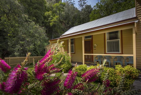 Creek Cottage - Sydney Tourism 1