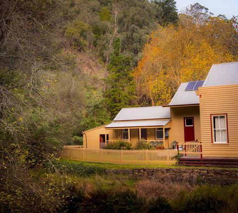 Creek Cottage - Sydney Tourism 2