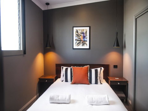 Criterion Hotel Sale - Sydney Tourism 0