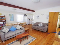 Culburra Sea Stay - beach and shop an easy walk