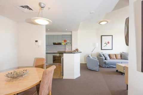 Darling Harbour Executive - Sydney Tourism 1
