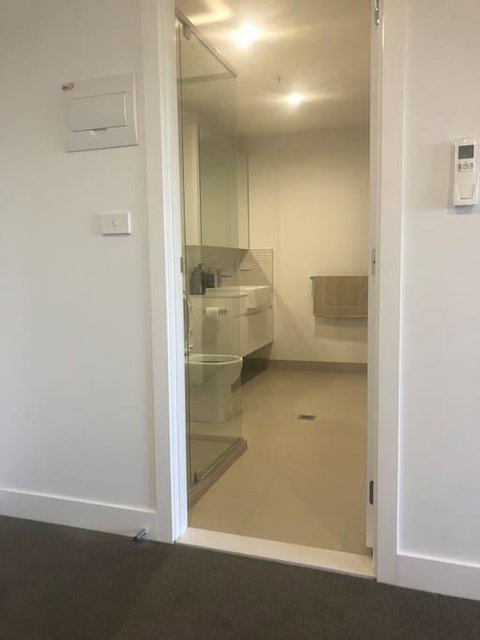 Deakin 2Bed 2Bath And Free Parking - Sydney Tourism 3