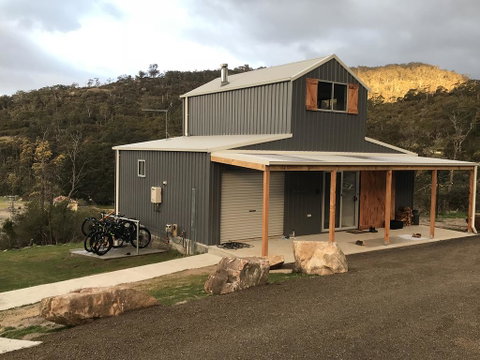 Derby Digs Barn - Sydney Tourism 0