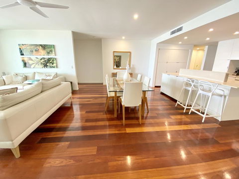 DIRECT BEACH ACCESS - 3 BED APART - CABARITA BEACH - Sydney Tourism 3