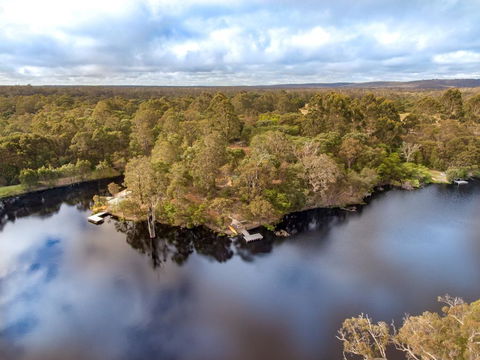 Donnelly Lakes - Sydney Tourism 0