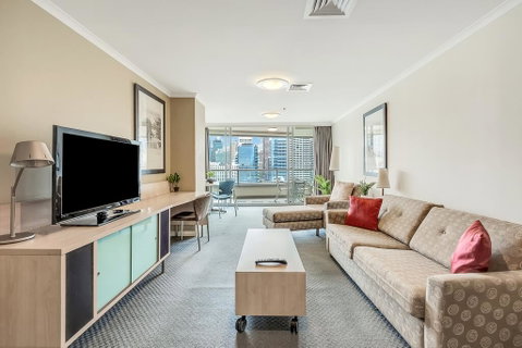 DREAM HARBOUR VIEW 2 BRM // GYM, POOL And PARKING - Sydney Tourism 1